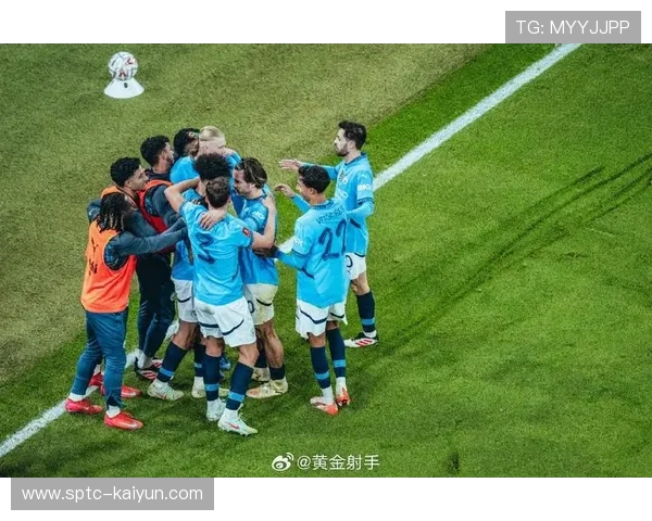 奥赖利与多库配合，曼城边路活跃